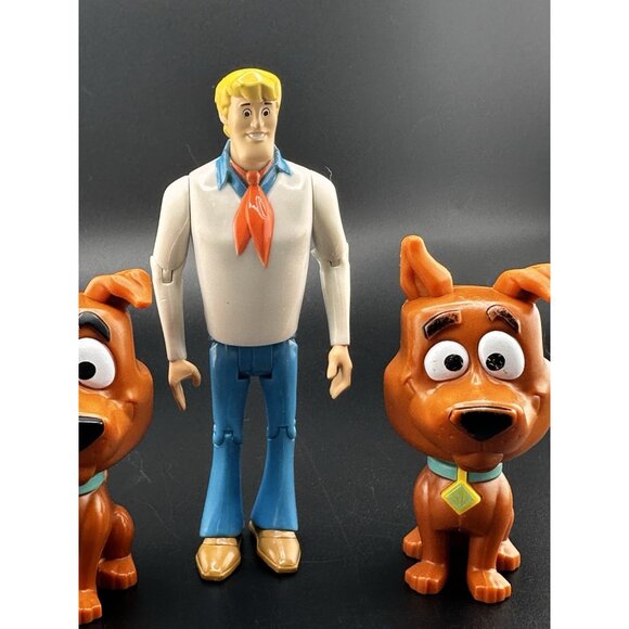 McDonald’s 2021 Happy Meal Toys Scooby Doo Bobble Heads Fred Action Figure Lot - Picture 3 of 16